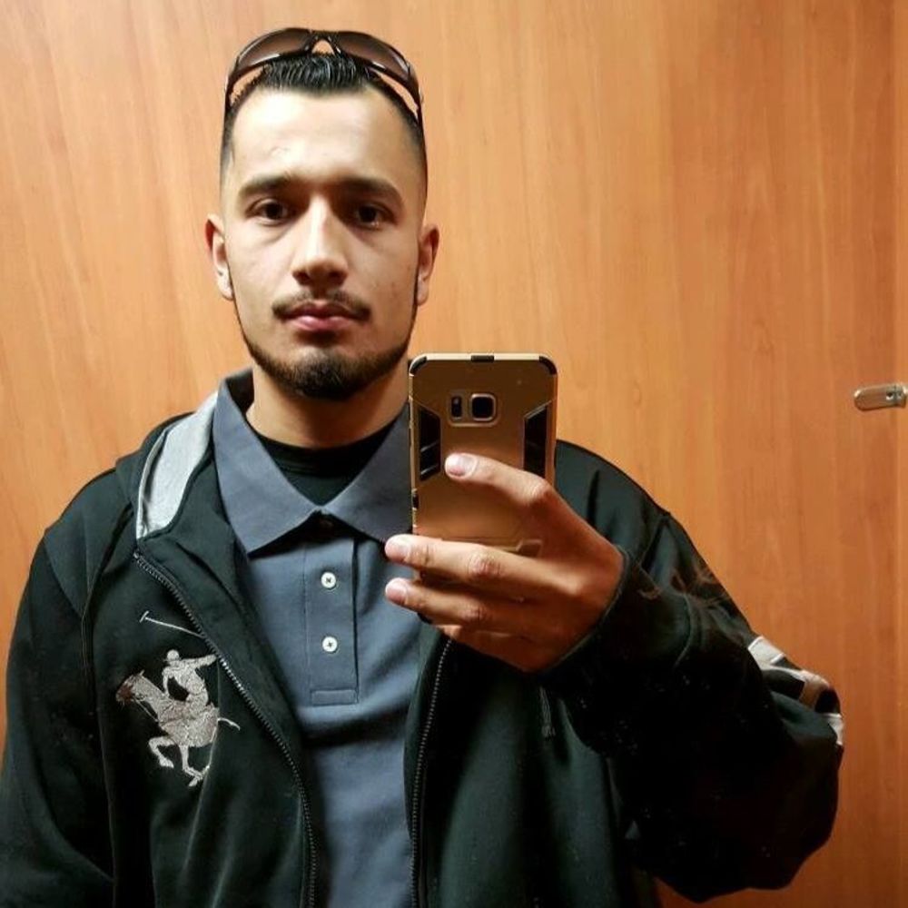 Meet your Posher, Link